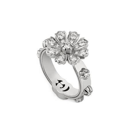 gucci flower ring gold|Gucci floral ring.